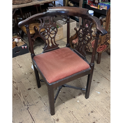 311 - Georgian mahogany corner chair