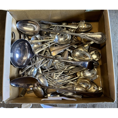 162 - Box plated cutlery