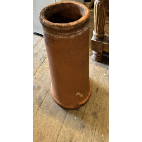 544 - Terracotta chimney pot