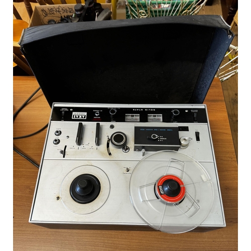 299 - Reel to reel player