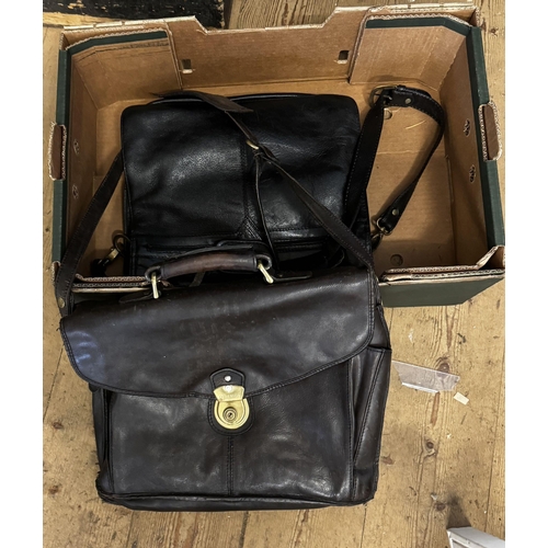 375 - 2 leather bags