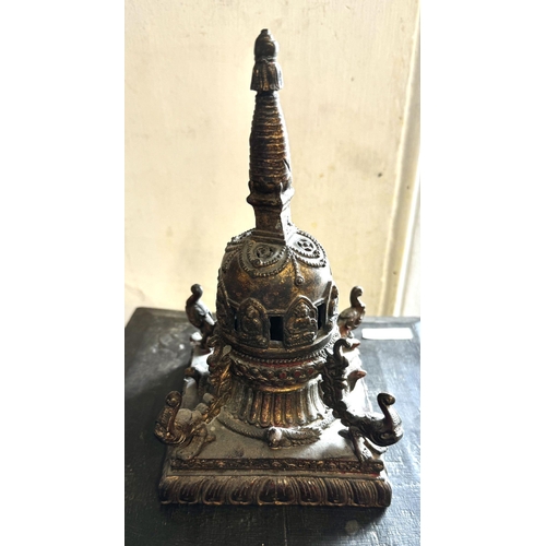 94 - Oriental bronze desk stand