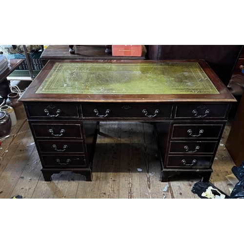 289 - Mahogany pedestal desk