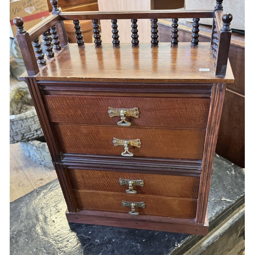 94 - Small mahogany 4 drawer table top chest