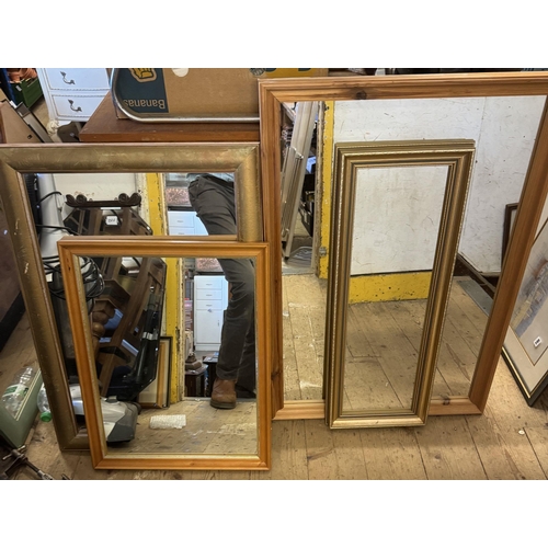 672 - Collection mirrors