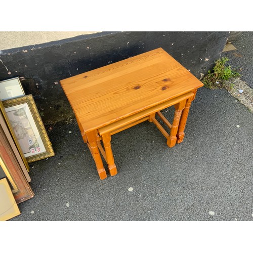 1347 - 2 pine tables