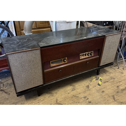 785 - Vintage radiogram with detachable speakers