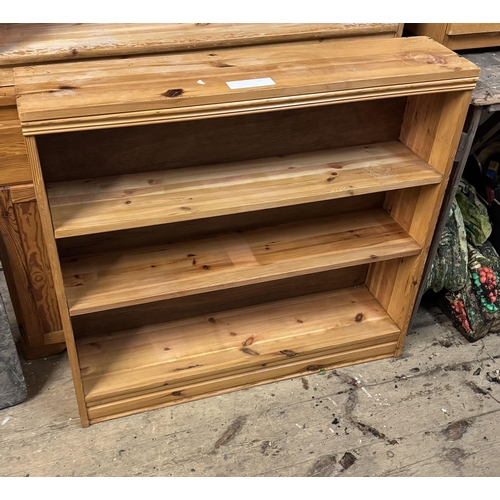 827 - Pine bookcase