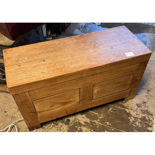 838 - Teak ottoman