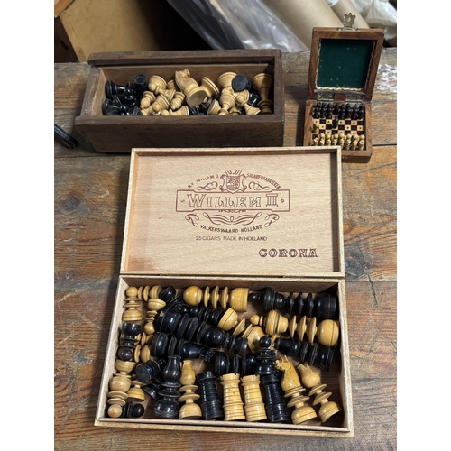 692 - 3 chess sets