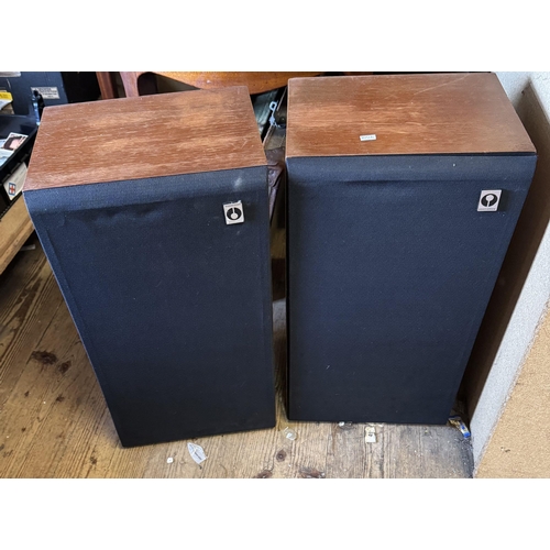 105 - Pair wharfedale 70 watt speakers