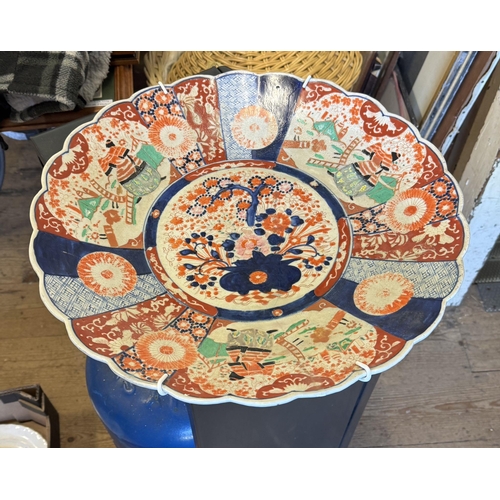 61 - Larger Imari charger