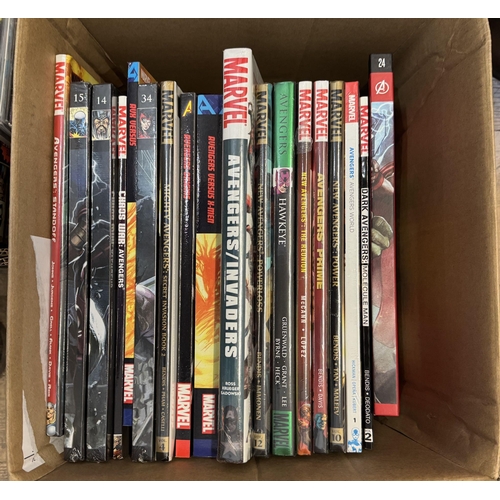 94 - Box marvel annuals