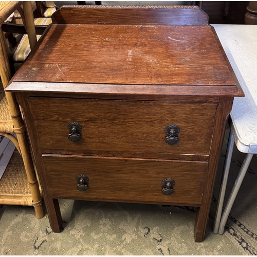 563 - Oak chest 2 drawers