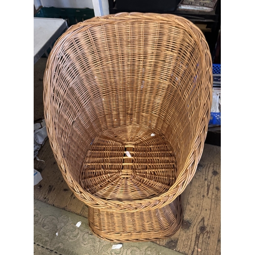 568 - Wicker chair