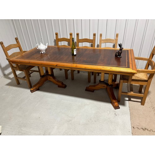 943 - Twin pedestal dining table & 8 chairs,including 2 carvers