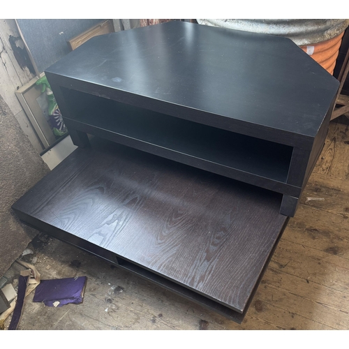 1131 - Coffee table & TV table