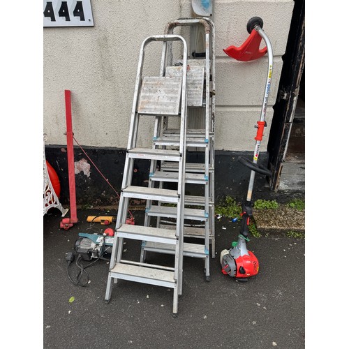1330 - 3 sets steps