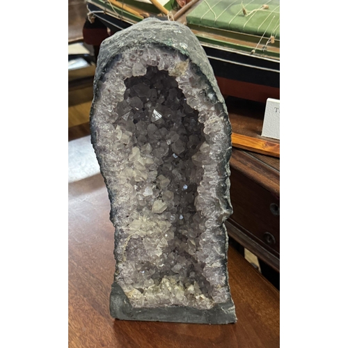 Lot 23        