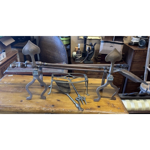 295 - Copper fireirons etc