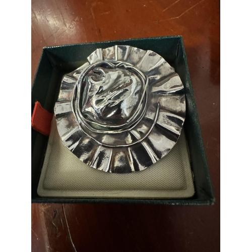 191 - Silver hat brooch