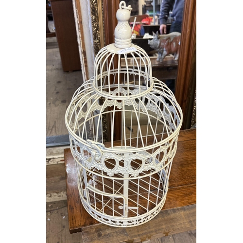 837 - Bird cage