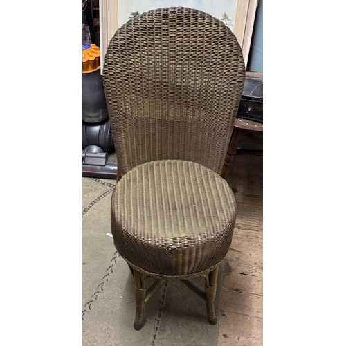954 - Lloyd loom chair