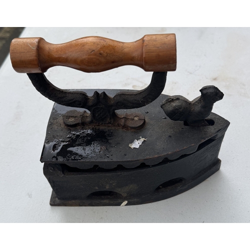 1078 - Cast iron iron