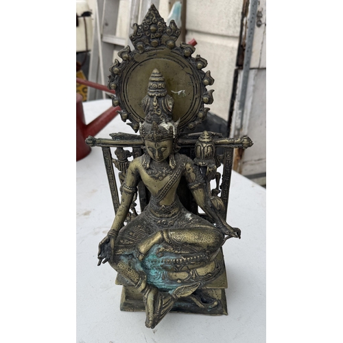 1083 - Bronze deity