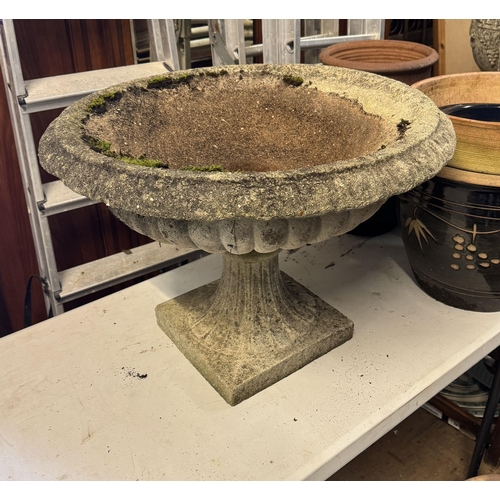 1126 - Stoneware garden urn