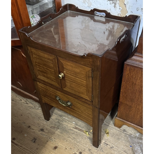 191 - 19th century mahogany tray top comode