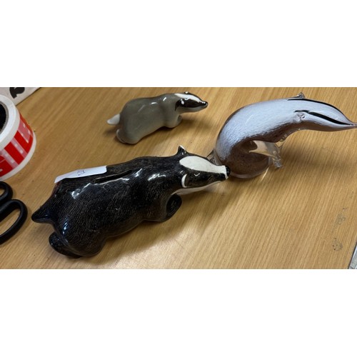 212 - Glass badger paperweight & 2 others