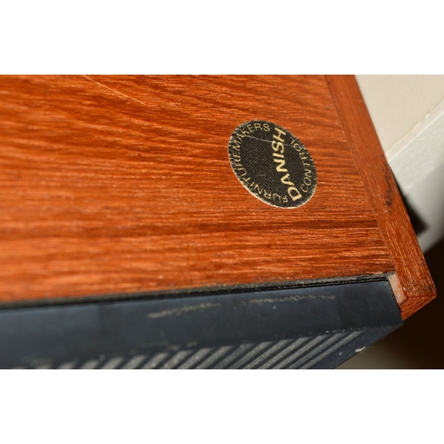 442 - AN BANG AND OLUFSEN BEOMASTER 900 RECEIVER AMPLIFIER, in Teak case in working order (PAT failed due ... 