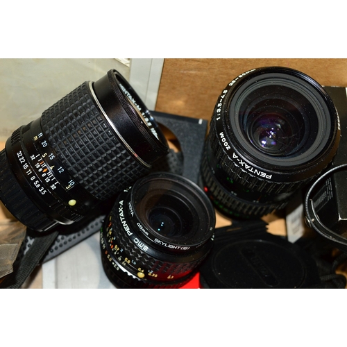 493 - A TRAY CONTAINING CAMERAS, a Pentax ME, a Pentax K1000, 2 SMC-M 50mm f1.7, a SMC-A 28mm f2.8, a SMC-... 