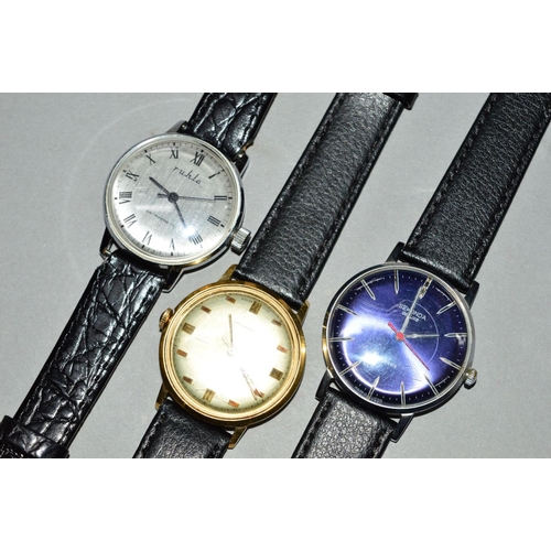 100 - THREE GENTLEMEN'S WRISTWATCHES WITH BLACK LEATHER STRAPS, all with circular faces to include a Sekon... 