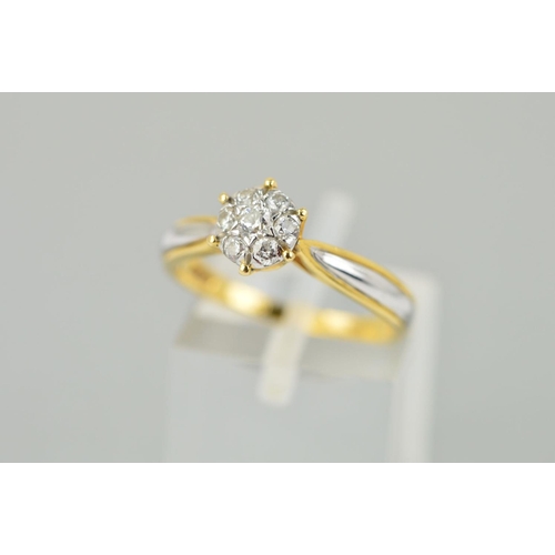 181 - A MODERN ROUND DIAMOND CLUSTER RING, estimated modern round brilliant cut weight 0.26ct, colour asse... 