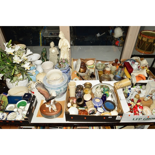 588 - SIX BOXES AND LOOSE SUNDRY ITEMS to include a box of decorative ornaments, Studio Pottery including ... 