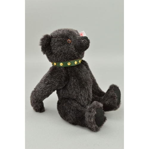 AN UNBOXED STEIFF BLACK ALPACA COLLECTORS BEAR, 'Jack', No.662546 