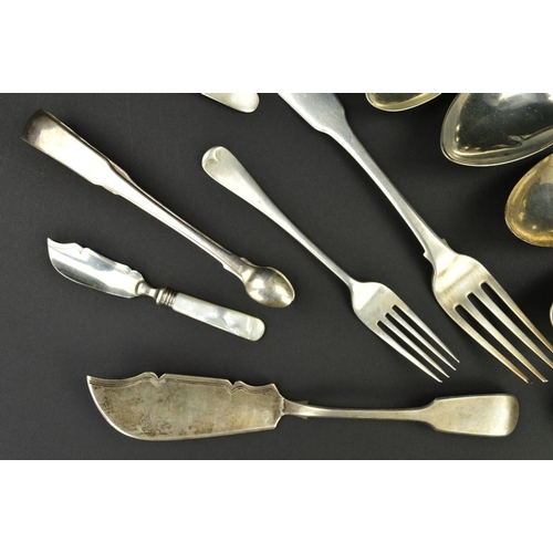 129 - A PARCEL OF 18TH, 19TH AND 20TH CENTURY SILVER FLATWARE, including Old English and Fiddle patterns, ... 