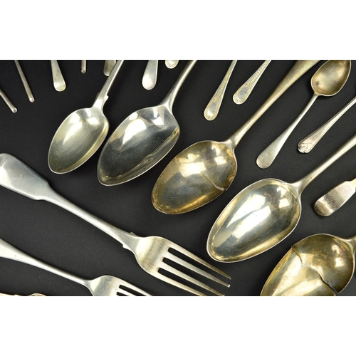 129 - A PARCEL OF 18TH, 19TH AND 20TH CENTURY SILVER FLATWARE, including Old English and Fiddle patterns, ... 