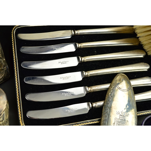 131 - A PARCEL OF SILVER, the majority Edwardian and George V, includes a pair of oval silver backed brush... 