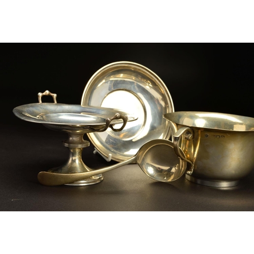 165 - A LATE VICTORIAN SILVER TWIN HANDLED PORRIDGE BOWL AND STAND, of circular form, 'S' scroll handles, ... 