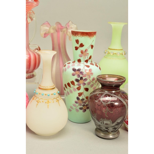 266 - A COLLECTION OF BRITISH AND CONTINENTAL GLASS, to include a Stevens and Williams alabaster glass urn... 