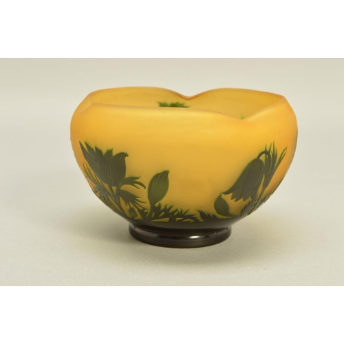 273 - A D'ARGENTAL CAMEO GLASS BOWL, designed by Paul Nicolas (formerly of Daum) the yellow ground body is... 