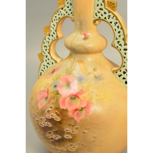 295 - A GRAINGER & CO WORCESTER TWIN HANDLED VASE, shape No.G60, reticulated decoration to the top of the ... 