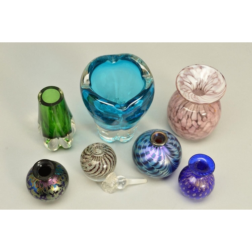 307 - A COLLECTION OF STUDIO GLASS, to include Whitefriars Molar vase, pattern No.9410 in kingfisher blue,... 