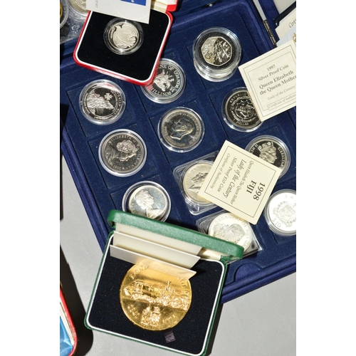 334 - FIVE COIN CASES AND A TIN OF COINS AND COMMEMORATIVES, to include many silver proofs, a rare 1992/93... 