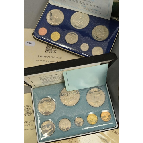 357 - A TIN AND SHOE BOX OF A LARGE AMOUNT OF 20TH CENTURY COINAGE, to include proof sets Belize 1974, Bar... 