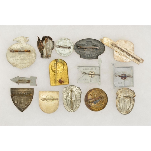 388 - A BOX CONTAINING FOURTEEN WWII PERIOD GERMAN 3RD REICH TINNIE BADGES AND WHW (WINTER HILFSWERK) DONA... 