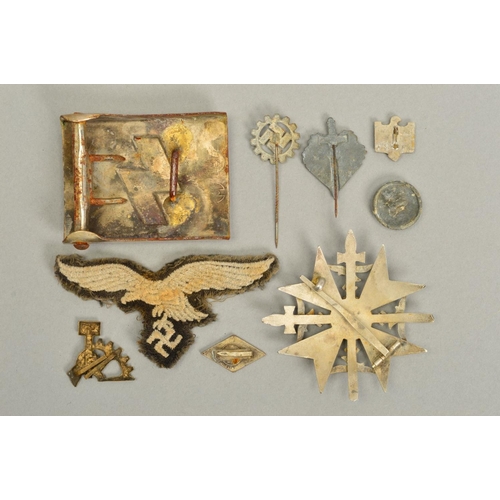 389 - A NUMBER OF GERMAN WWII 3RD REICH COLLECTABLES, to include a Spanish Cross with swords, non-maker ma... 